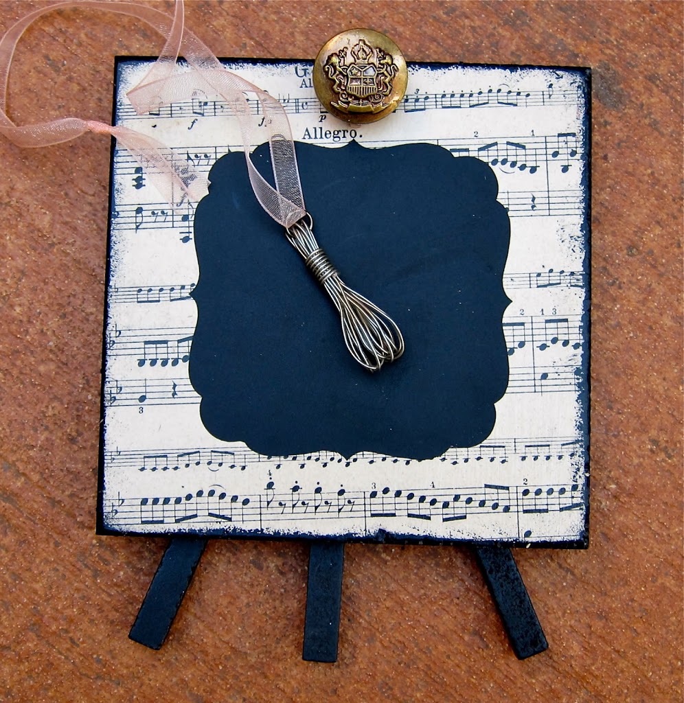 Learn how to make your own whisk earrings and pendant with jewelry wire.