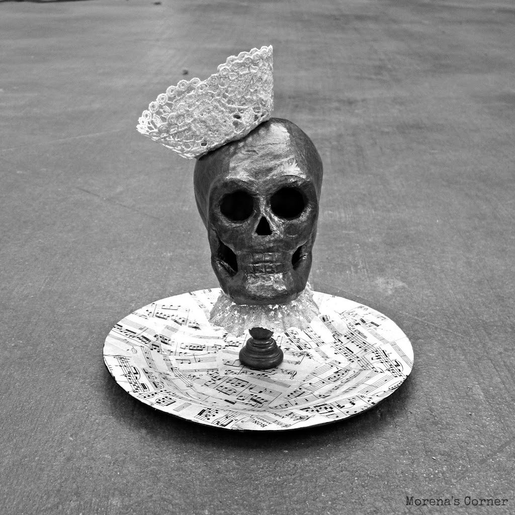 skull-queen-bw