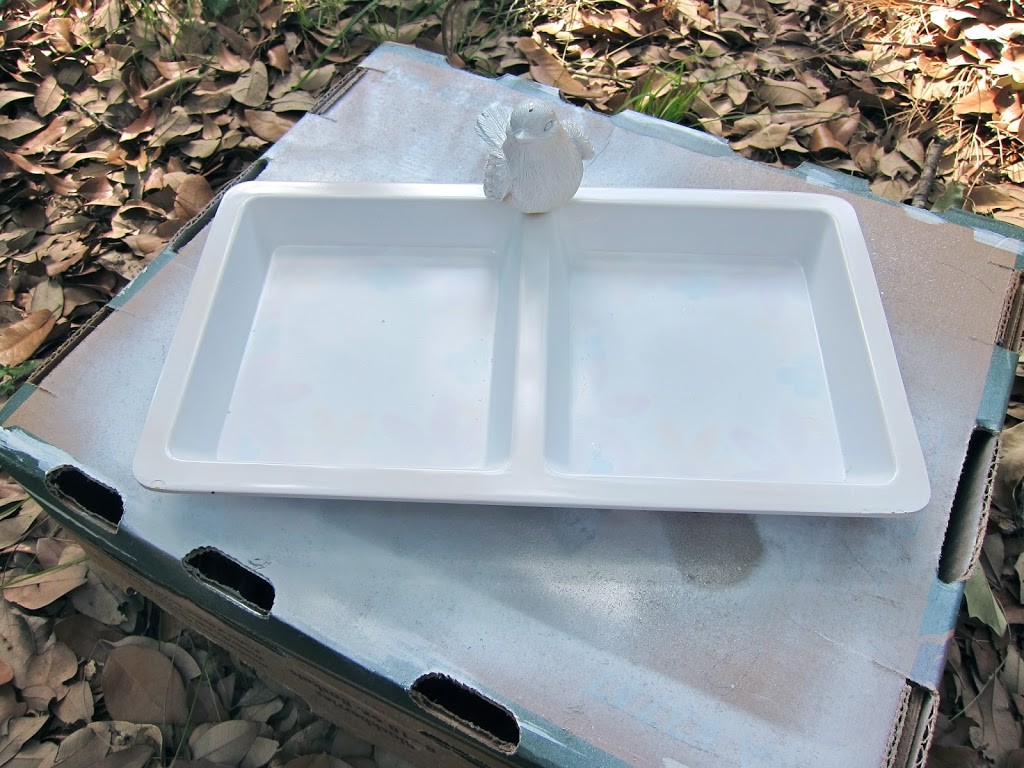 spray paint with primer