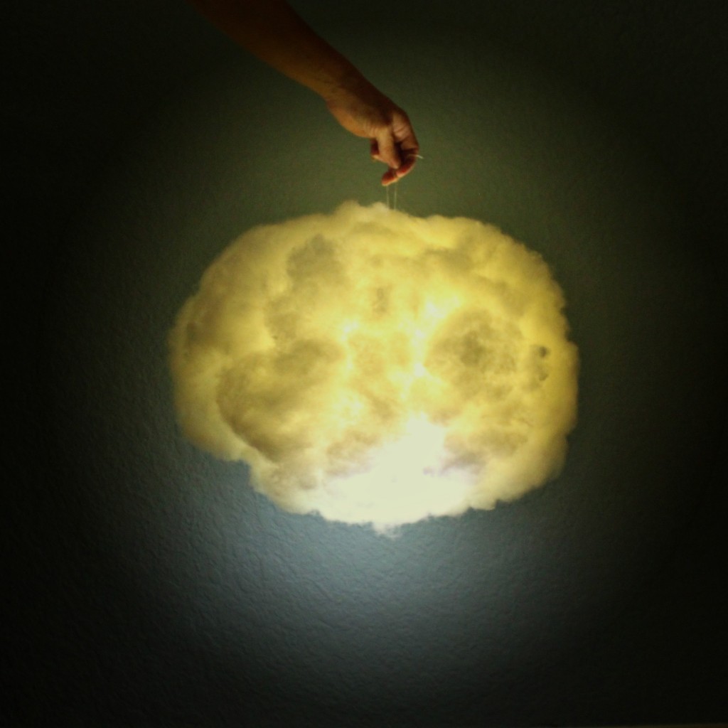 Learn how to make your own cloud lantern with just a few items.  This is beautiful way to decorate any room in your house!