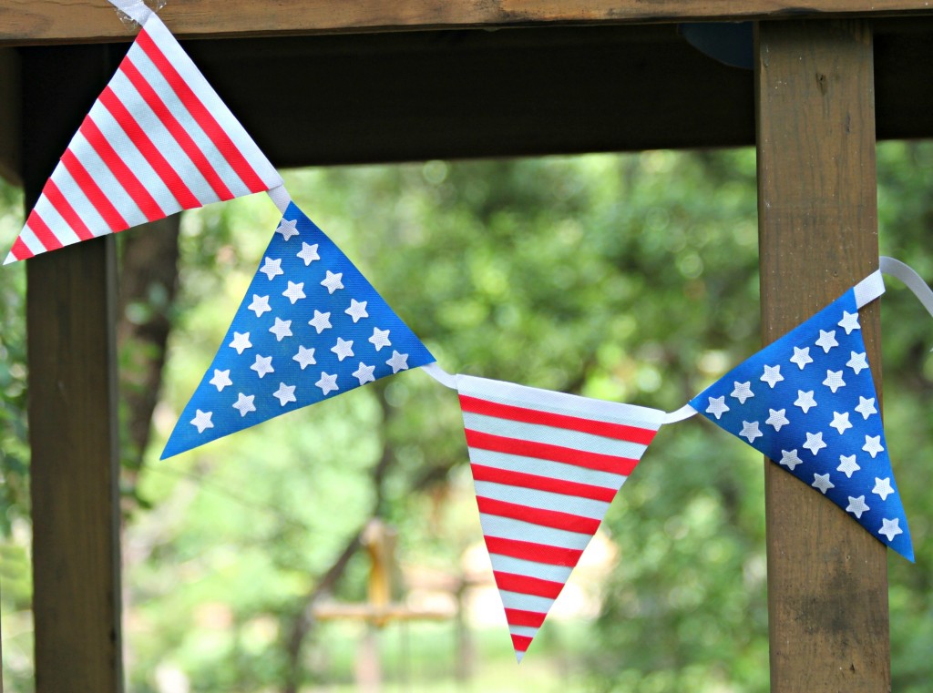 I was inspired by the American flag with this Fourth of July bunting, but you can adapt the colors for any flag you like. Use non-fraying Oly-Fun fabric.