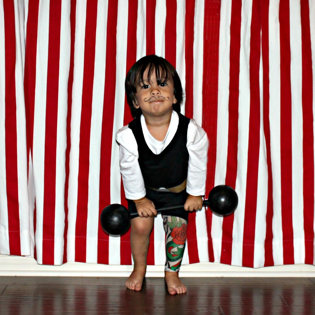 make a strong man circus costume for kids