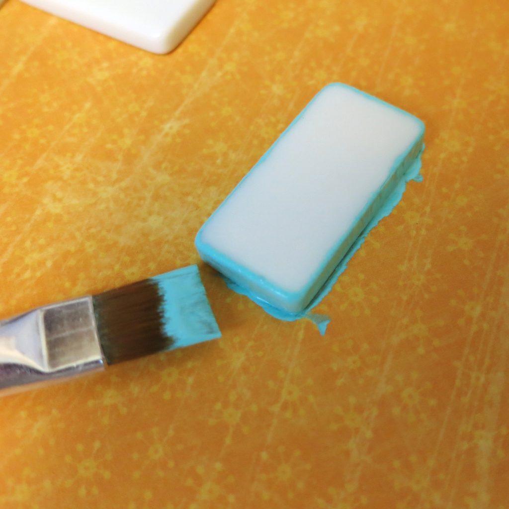 paint the domino tile