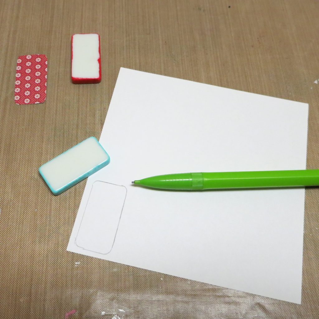 make domino jewelry