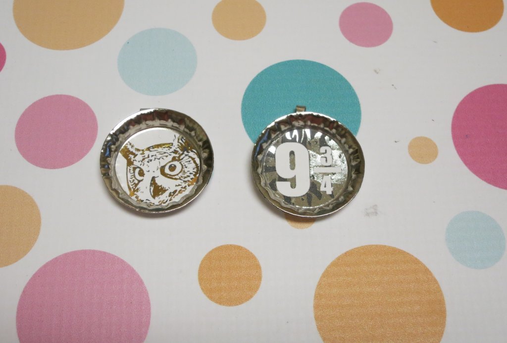 Make Harry Potter Bottlecap Pendants - Free Printable