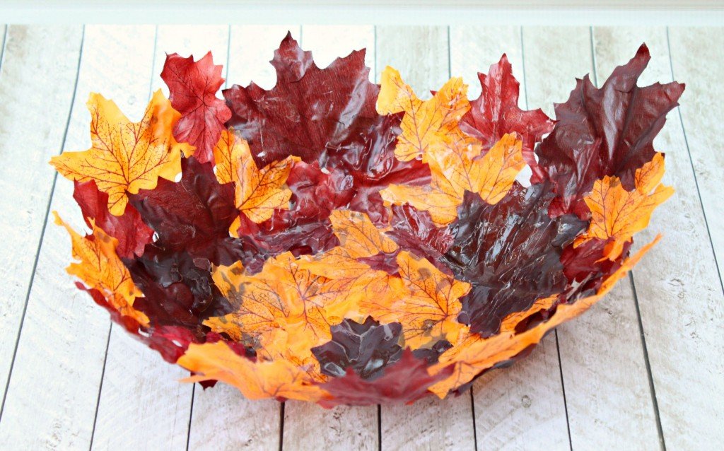 Leaf bowl DIY for fall home decor