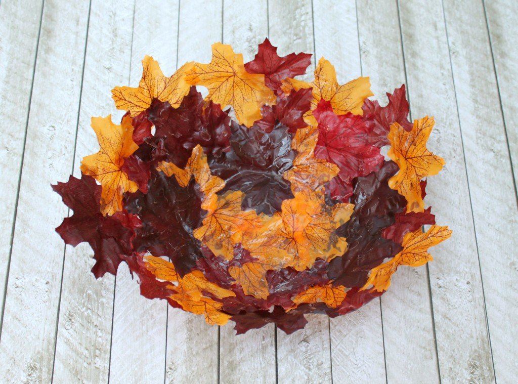 how to make a DIY leaf bowl