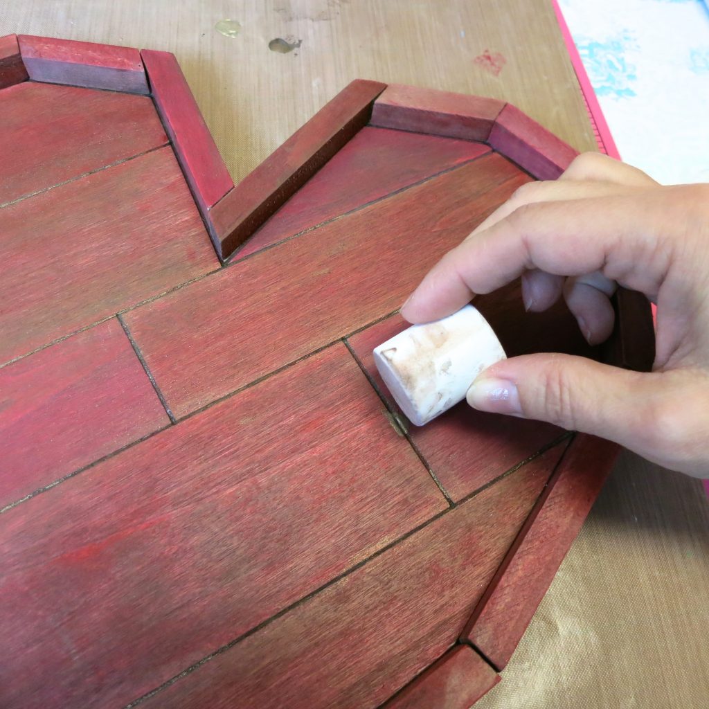 deepen creases