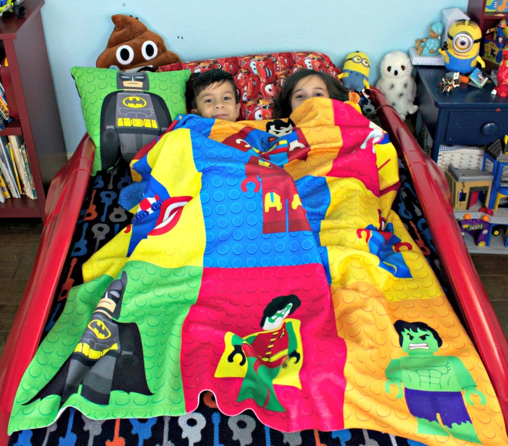 My son asked for a superhero themed room, inspired by the Lego Batman movie, I'm sure!  I was happy to oblige and decorate with Lego Superheroes!