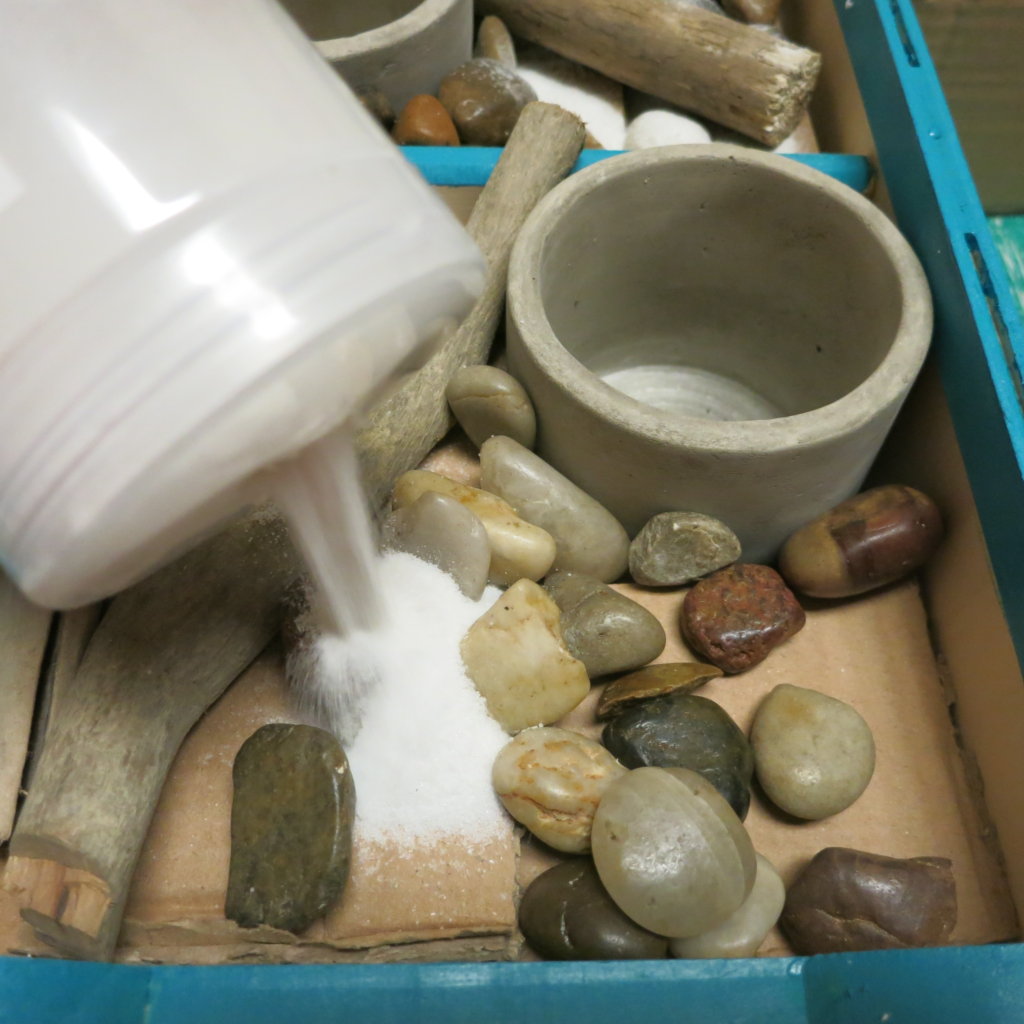 Boat Planter DIY:  Nautical Decor Tutorial