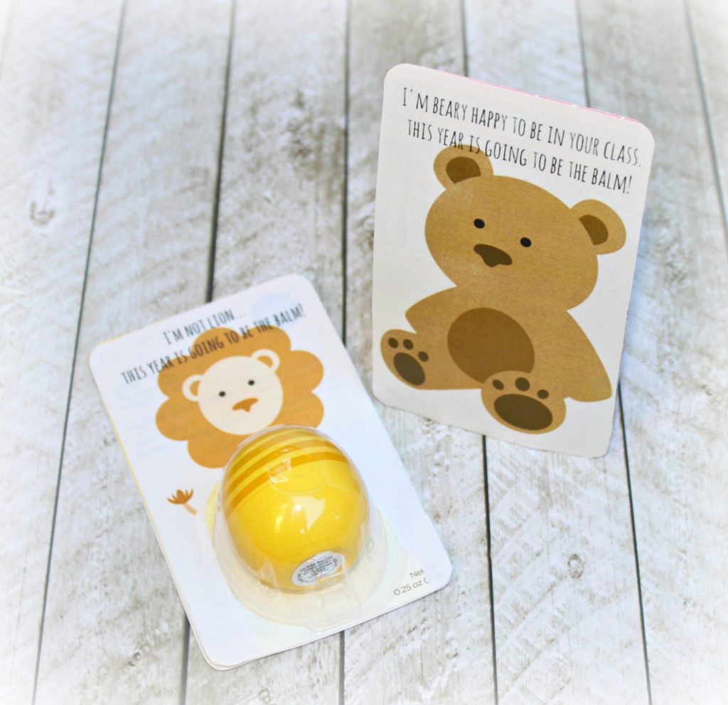 Make punny lip balm printables to make a back to school gift that your children can give to their teachers on the first day of school.