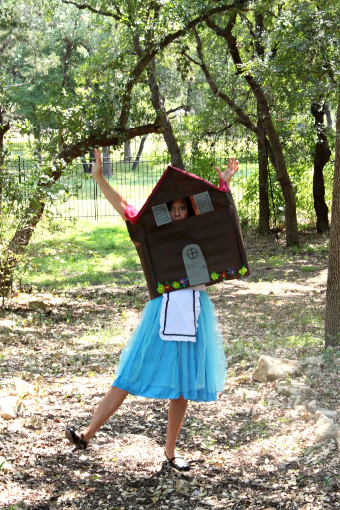 Oh no, Alice stuck in White Rabbit's house in Wonderland! Make this quick, fun no sew costume to wear this Halloween and get lots of laughs.