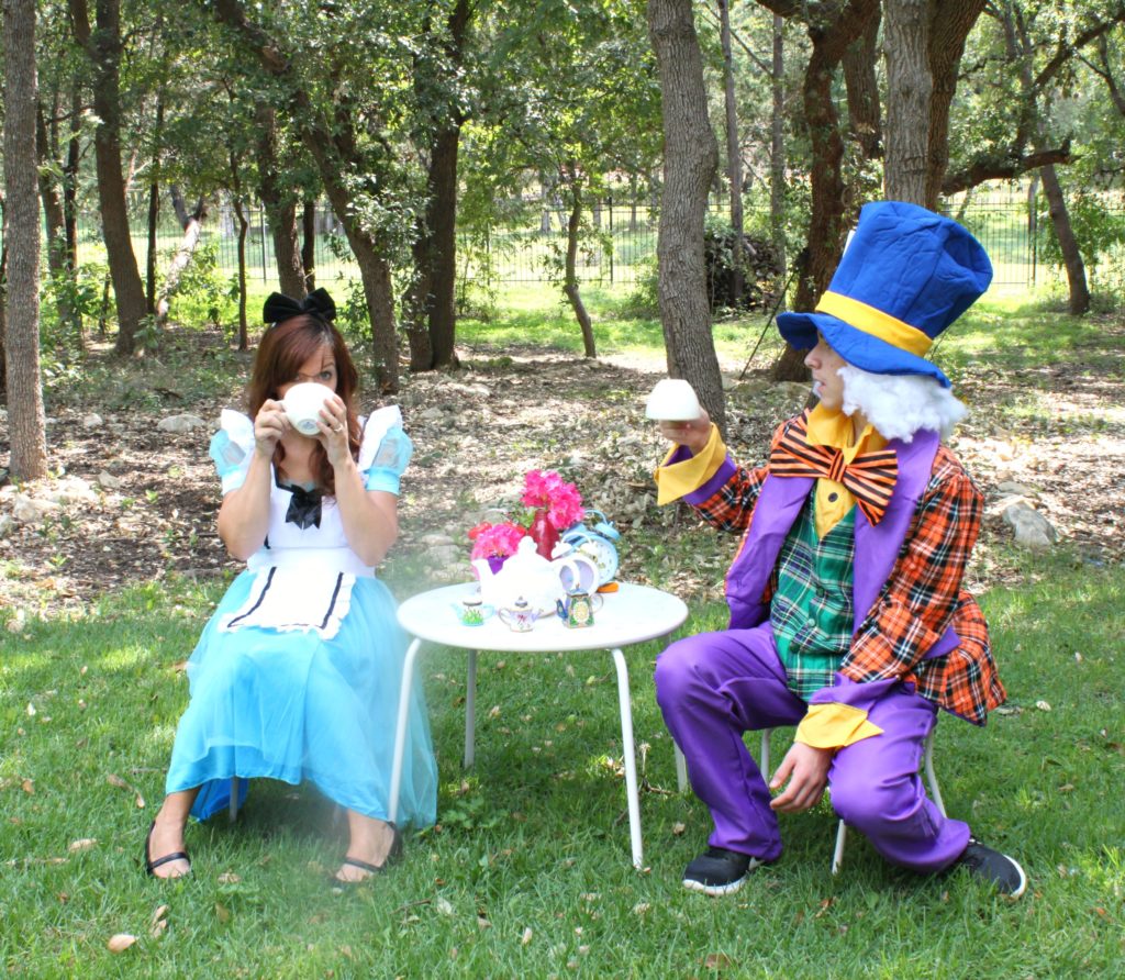 Oh no, Alice stuck in White Rabbit's house in Wonderland! Make this quick, fun no sew costume to wear this Halloween and get lots of laughs.