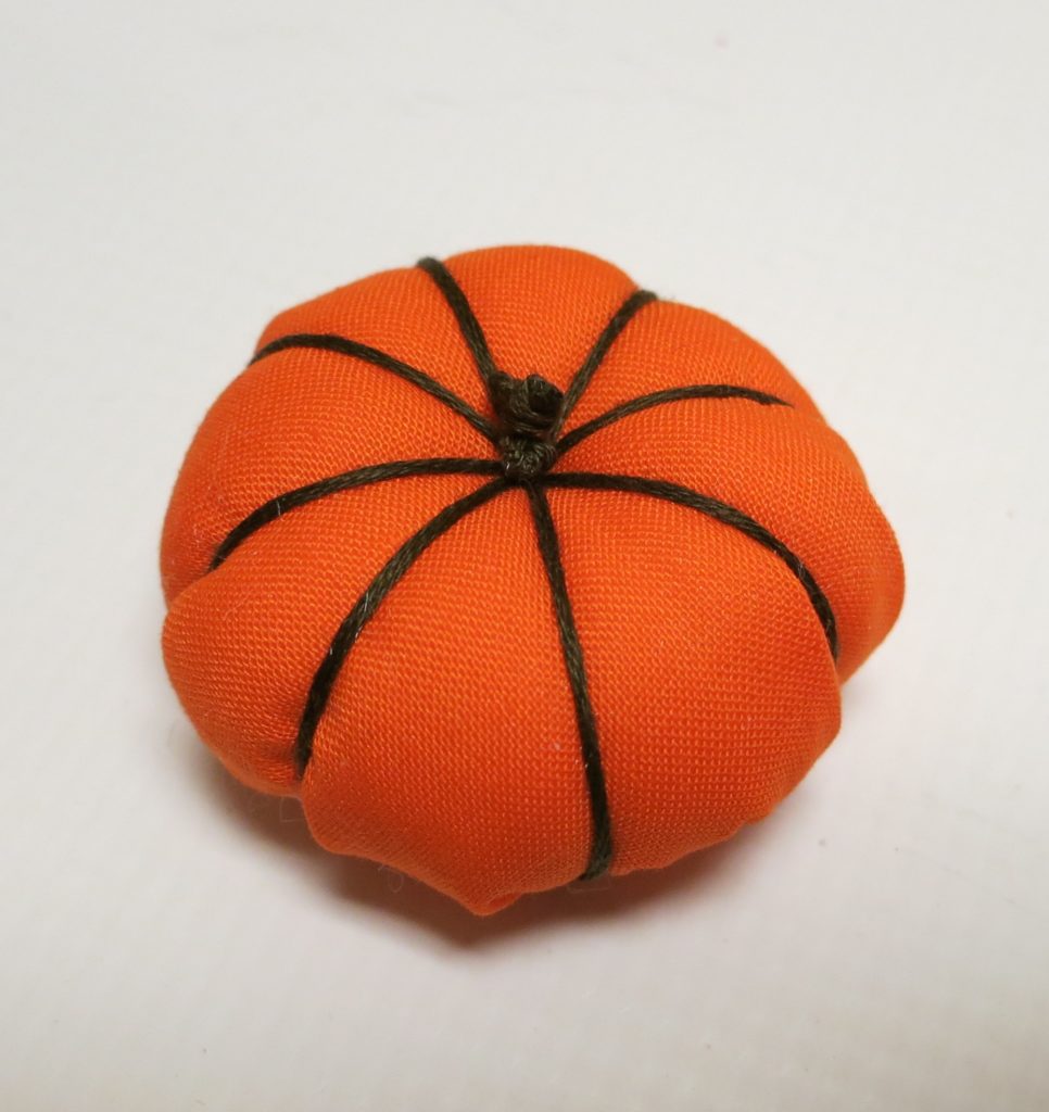 Learn how to add some fun Halloween and fall table decor to your place setting!