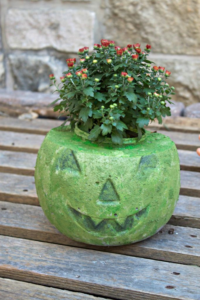 how to make a pumpkin planter for fall