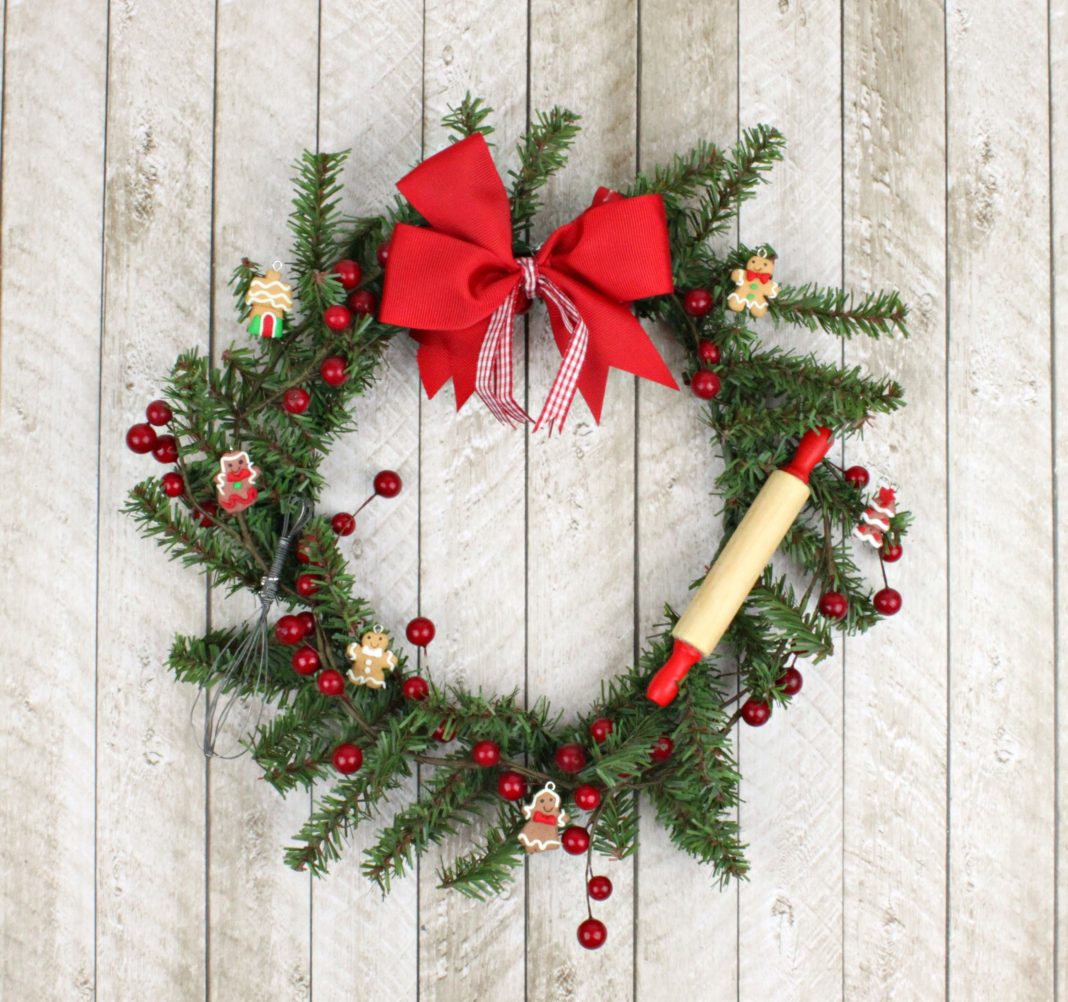 Gingerbread Wreath DIY: Christmas Baking Theme