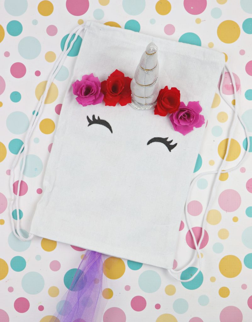 Who doesn't love unicorns? This adorable unicorn drawstring bag is quick to make and is perfect for birthdays and parties.