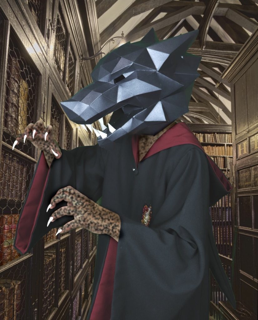 Use a wolf mask kit to DIY your costume