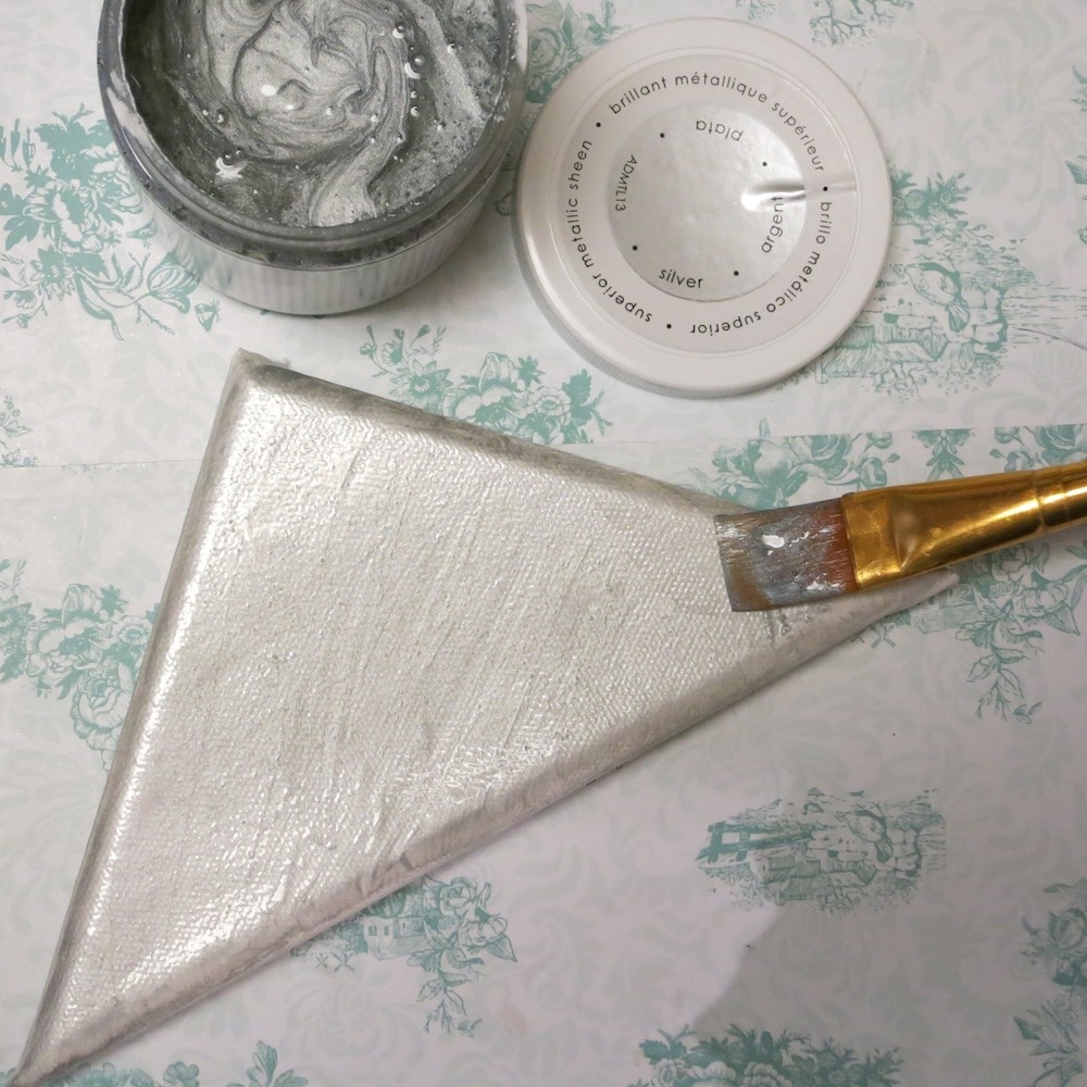 silver metallic paint