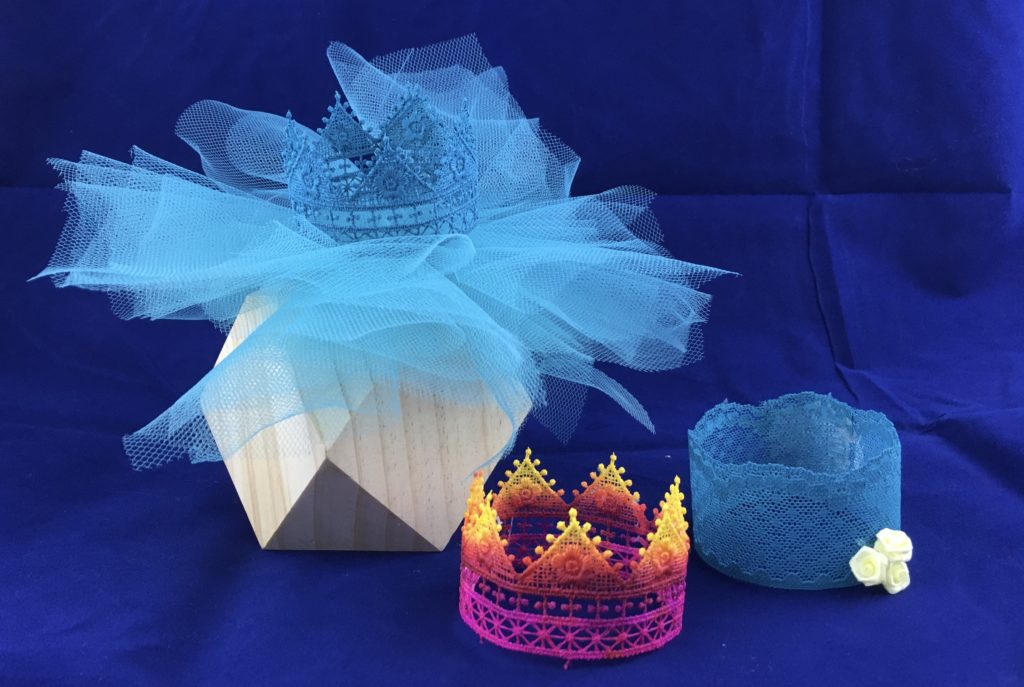 Mod Podge Ultra Lace crown