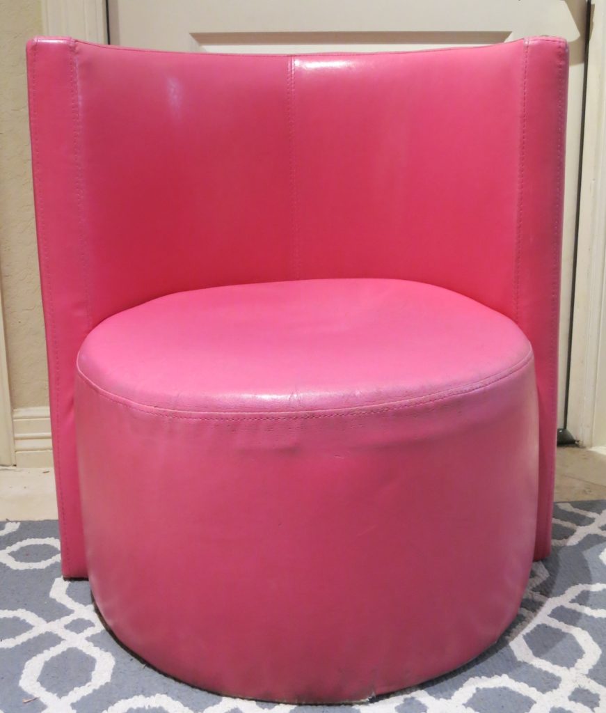 Vinyl Toucan Chair Tutorial: Fun Summer Seat