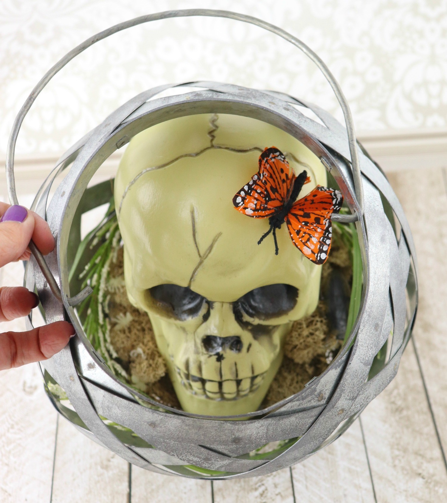 skulls and flowers decor