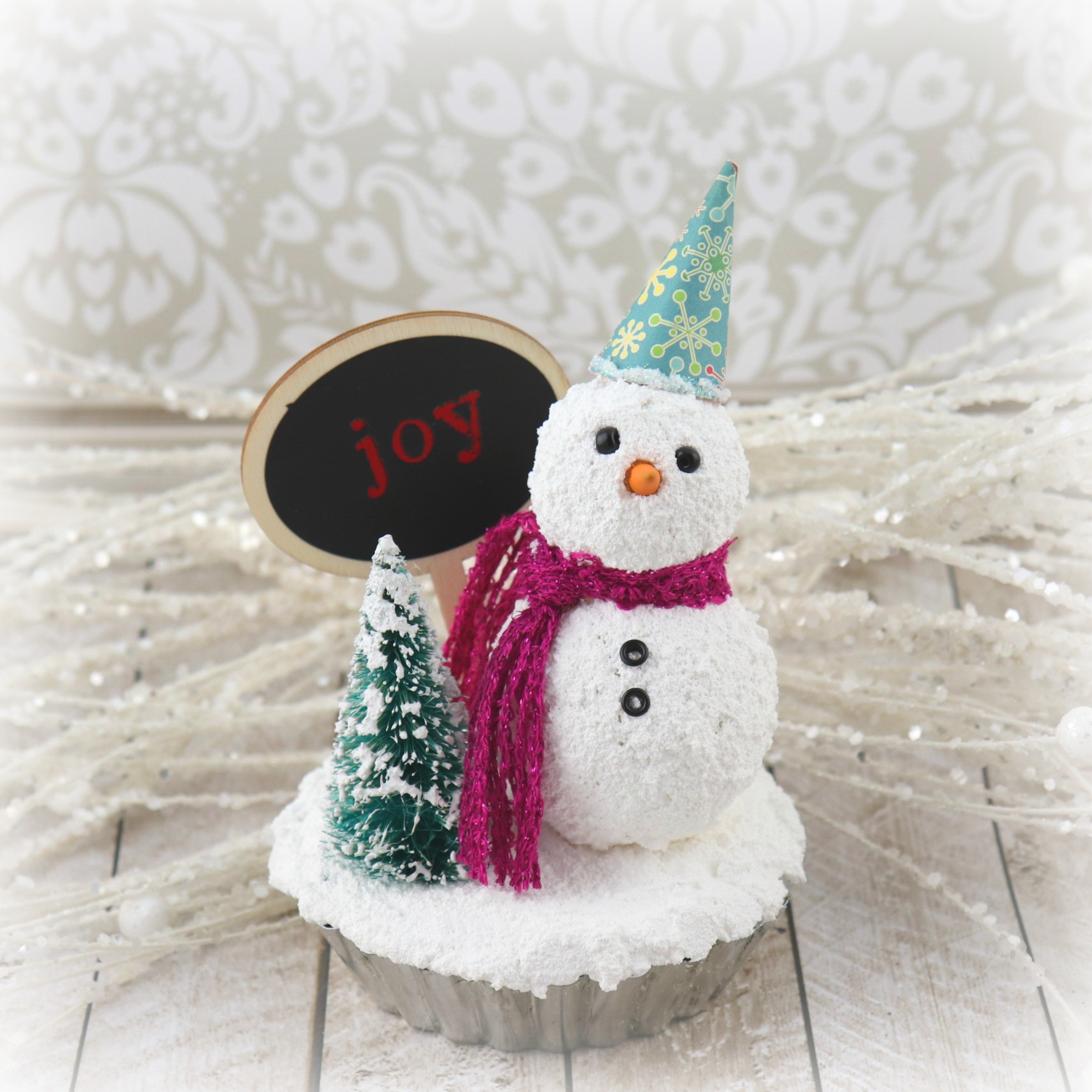 snowman tin decor DIY