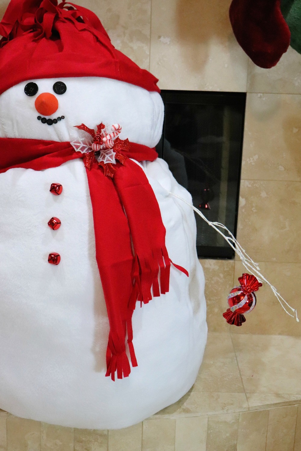 Giant snowman decor DIy home decor