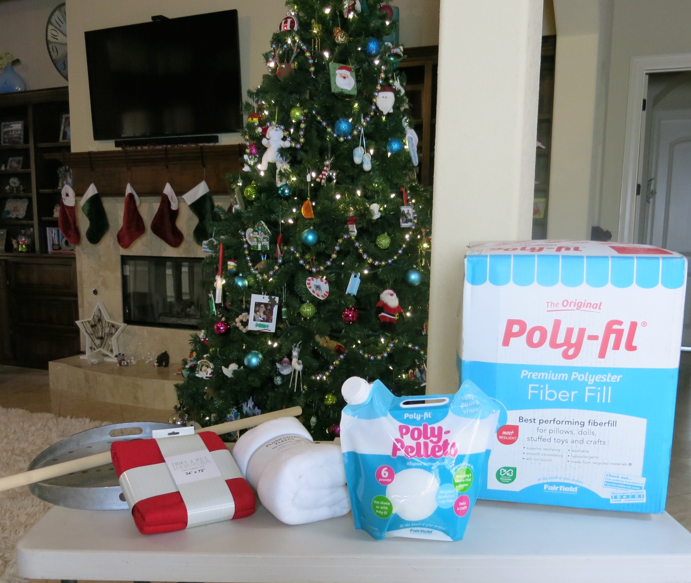 Make giant plush snowman decor
