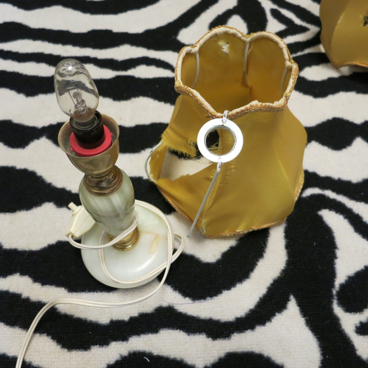 upcycle a lamp with x-rays