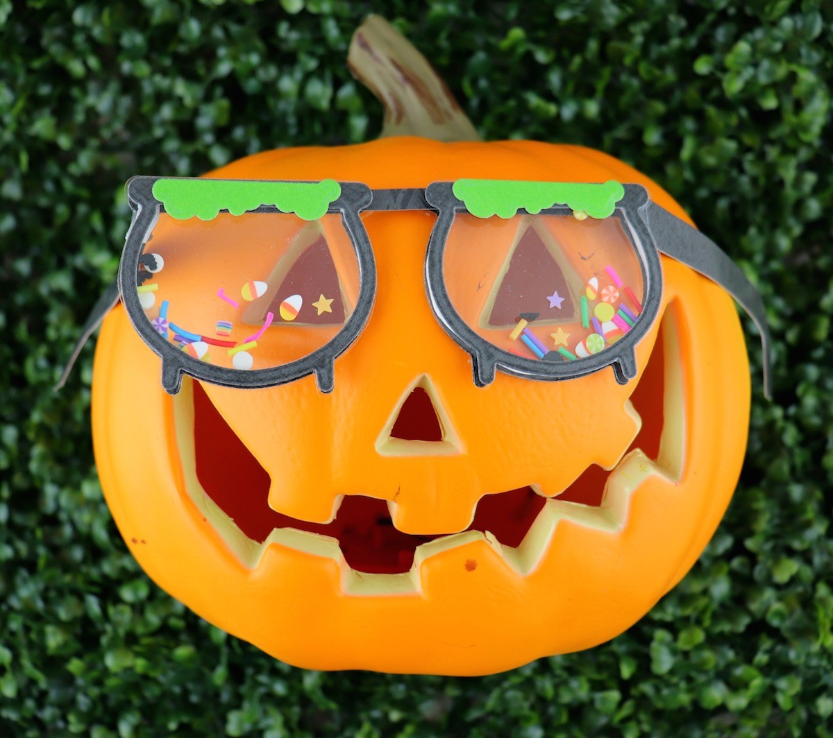 how to make halloween glasses