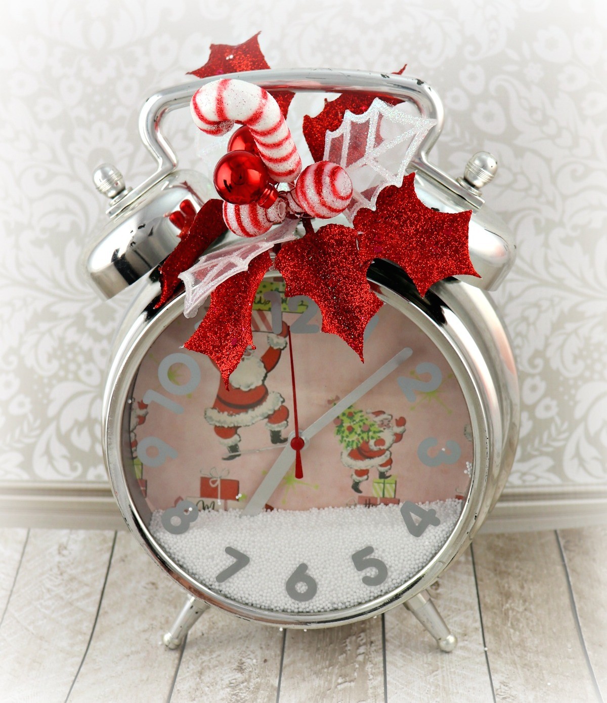retro clock Christmas decor