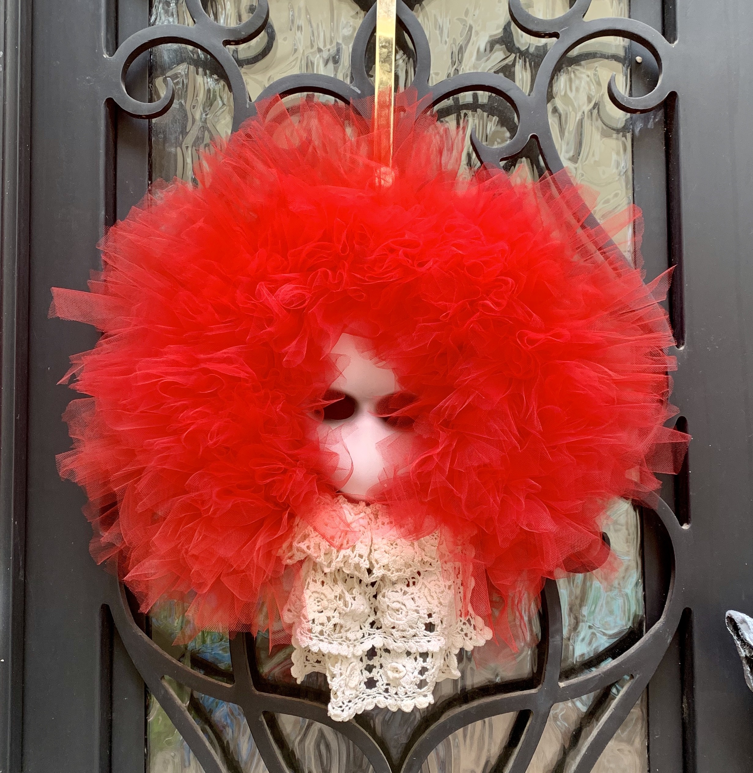 creepy clown wreath Pennywise wreath