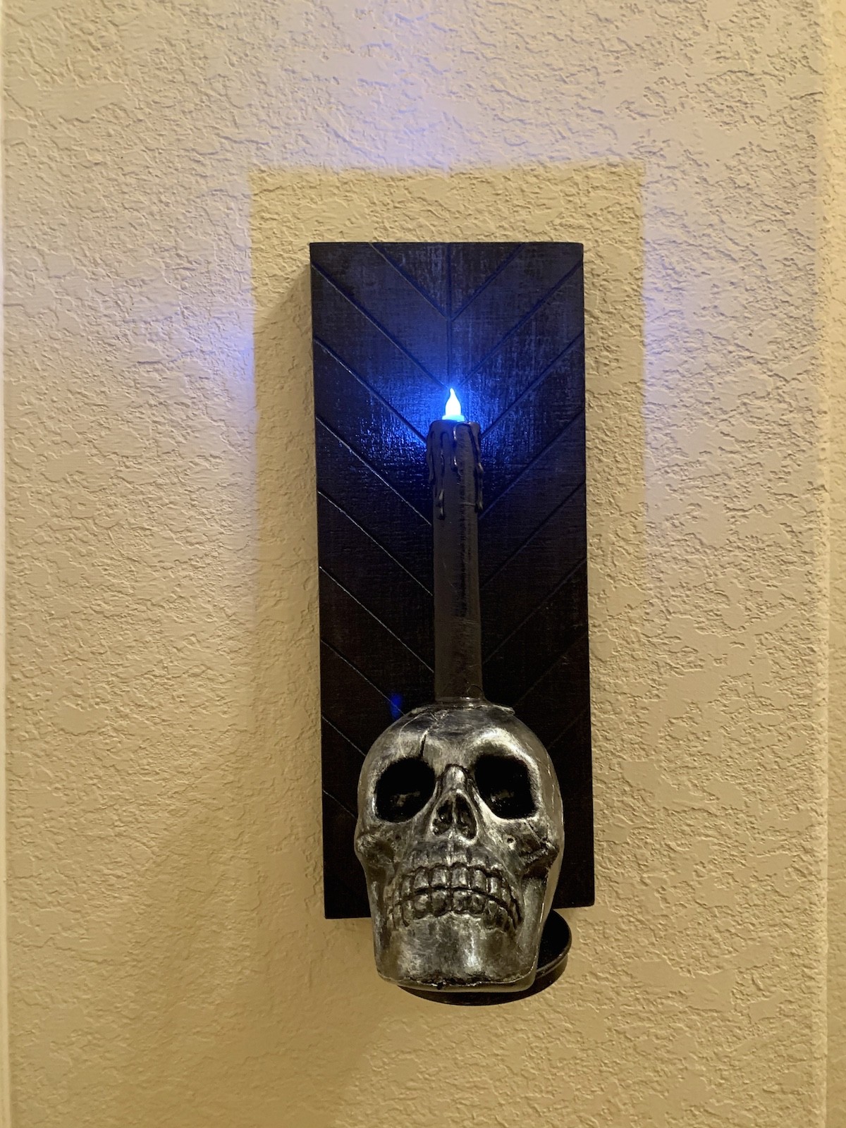 how to make a skull sconce