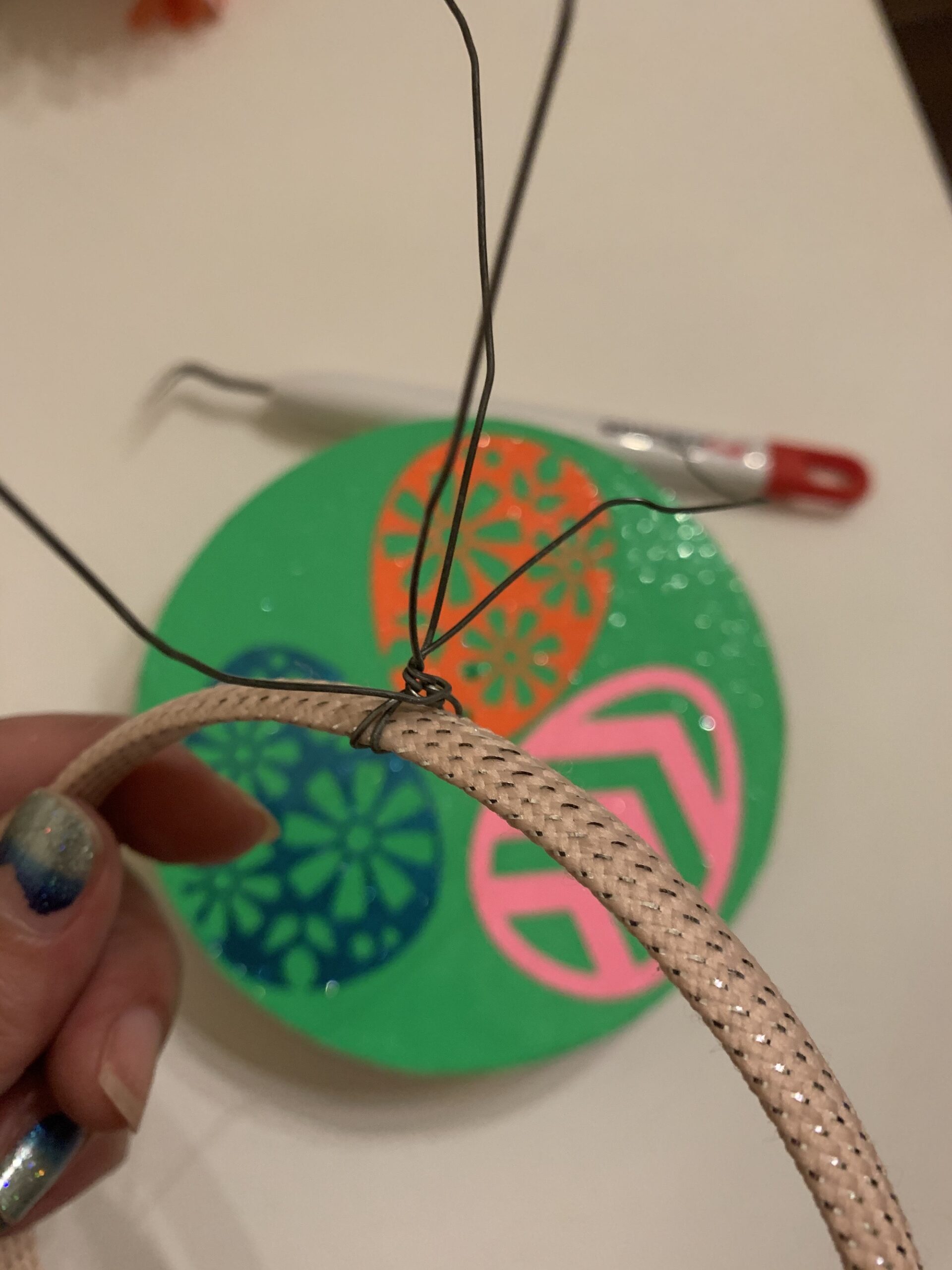 DIY easter hat with peeps