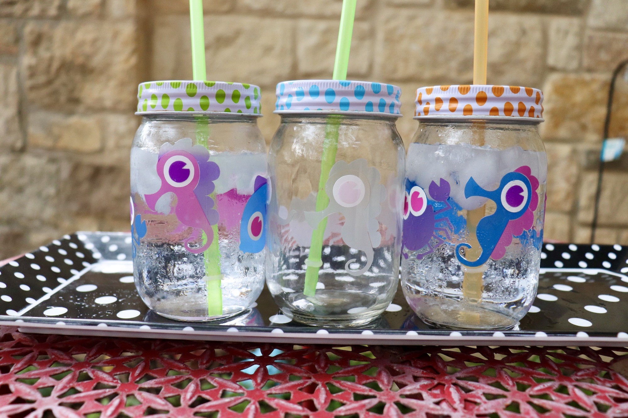 color changing vinyl on cups