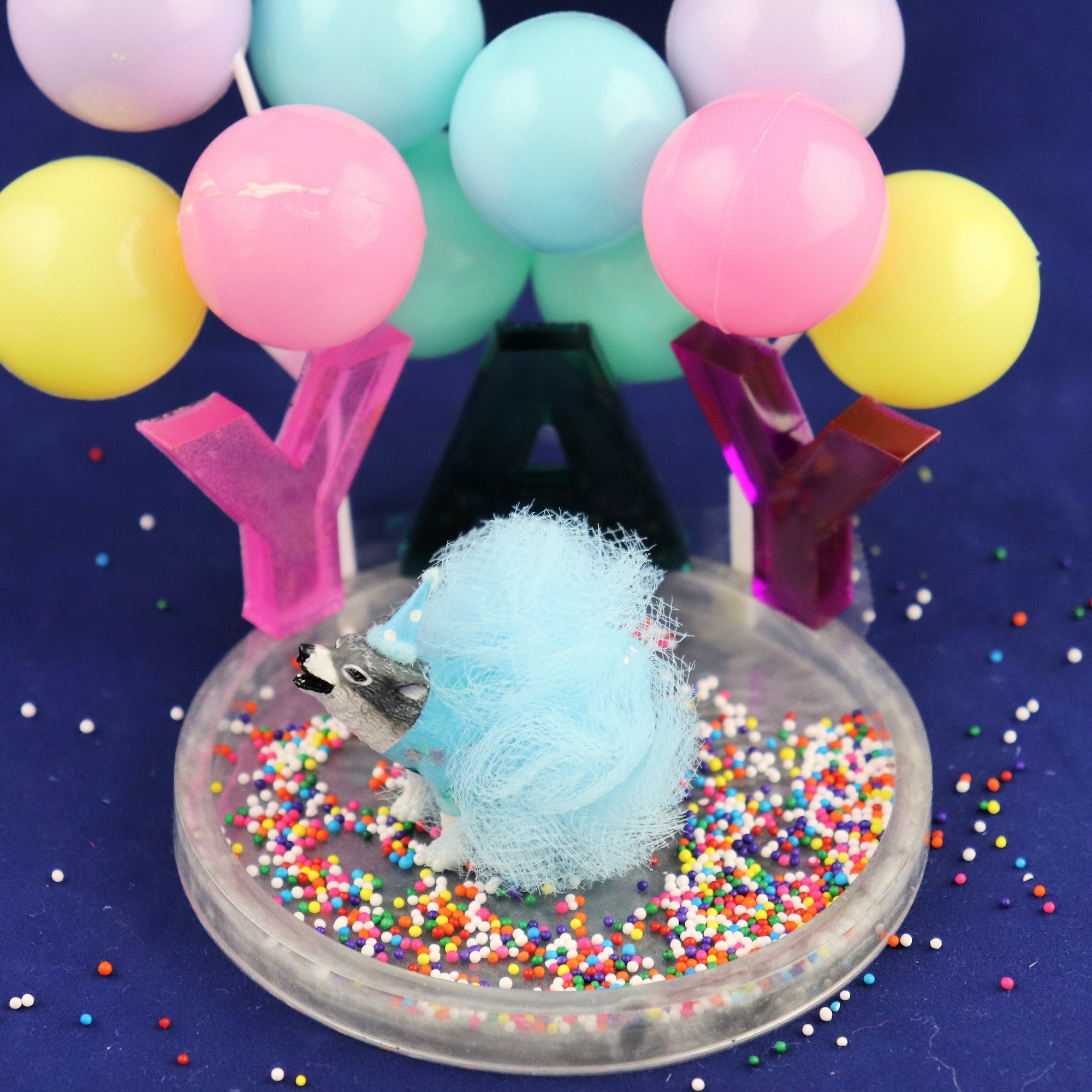 make a cake topper with resin