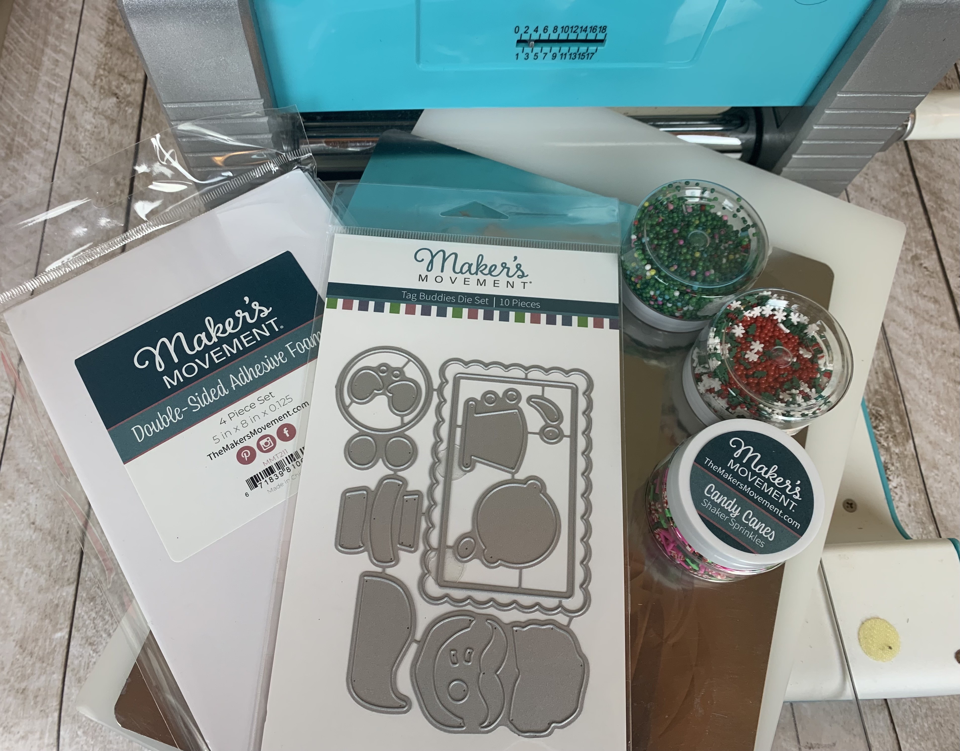 maker's movement christmas tag 