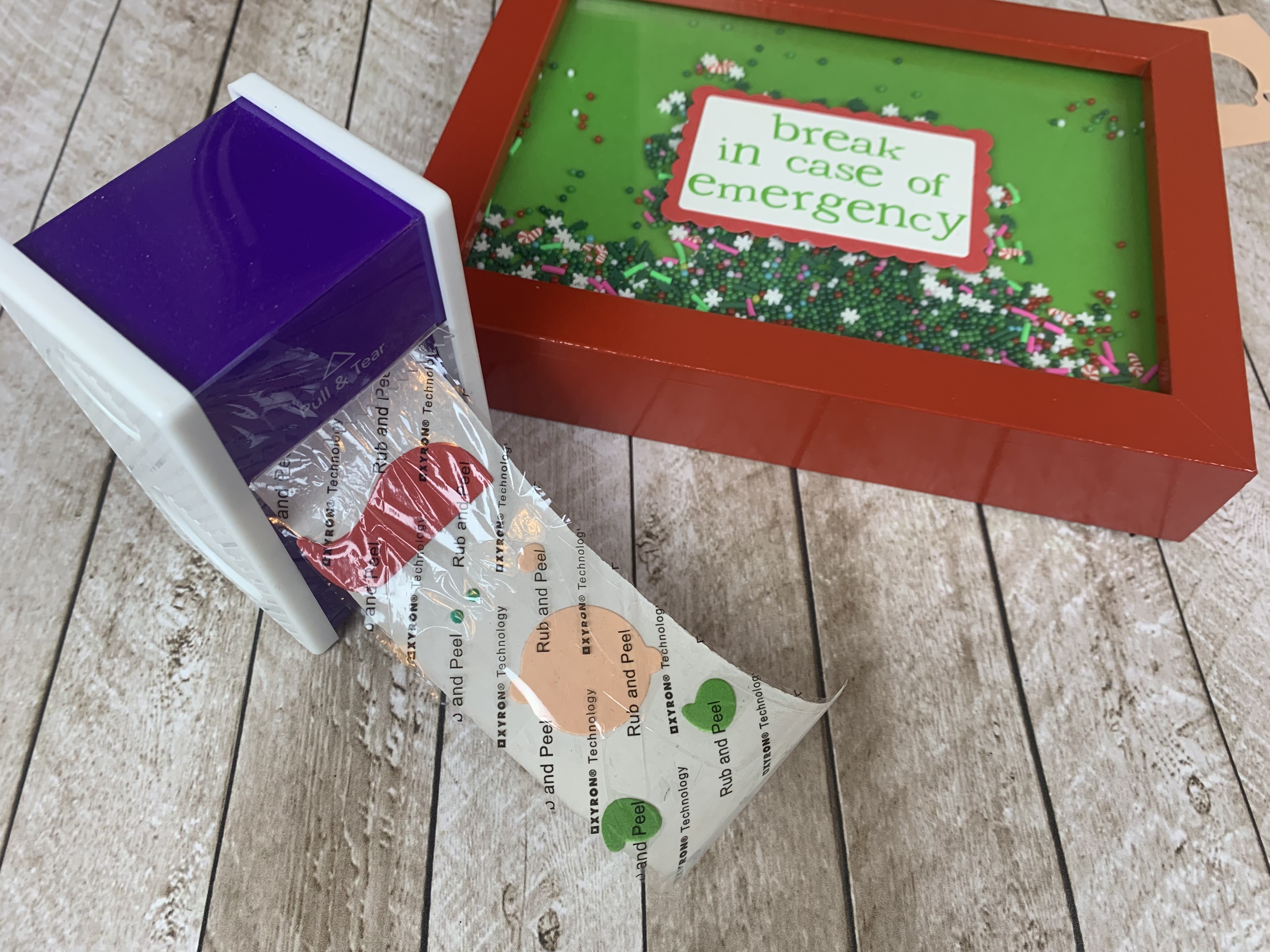 xyron sticker maker santa shaker frame diy