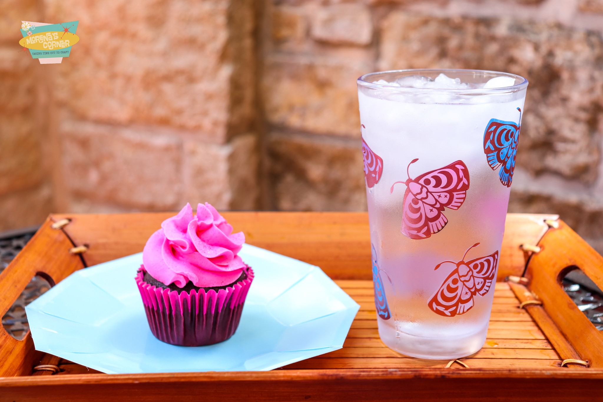 Color Changing Vinyl DIY: Drinking Glass