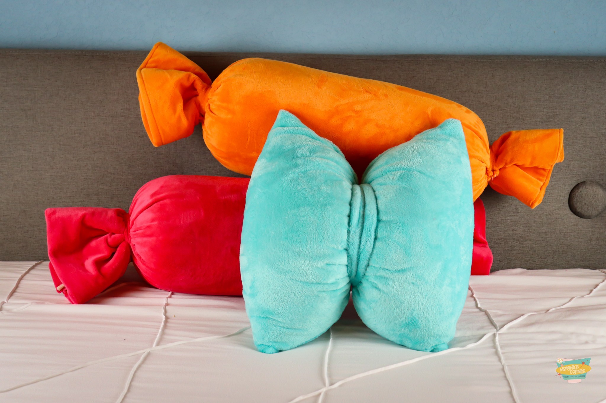 giant candy pillows DIY tutorial