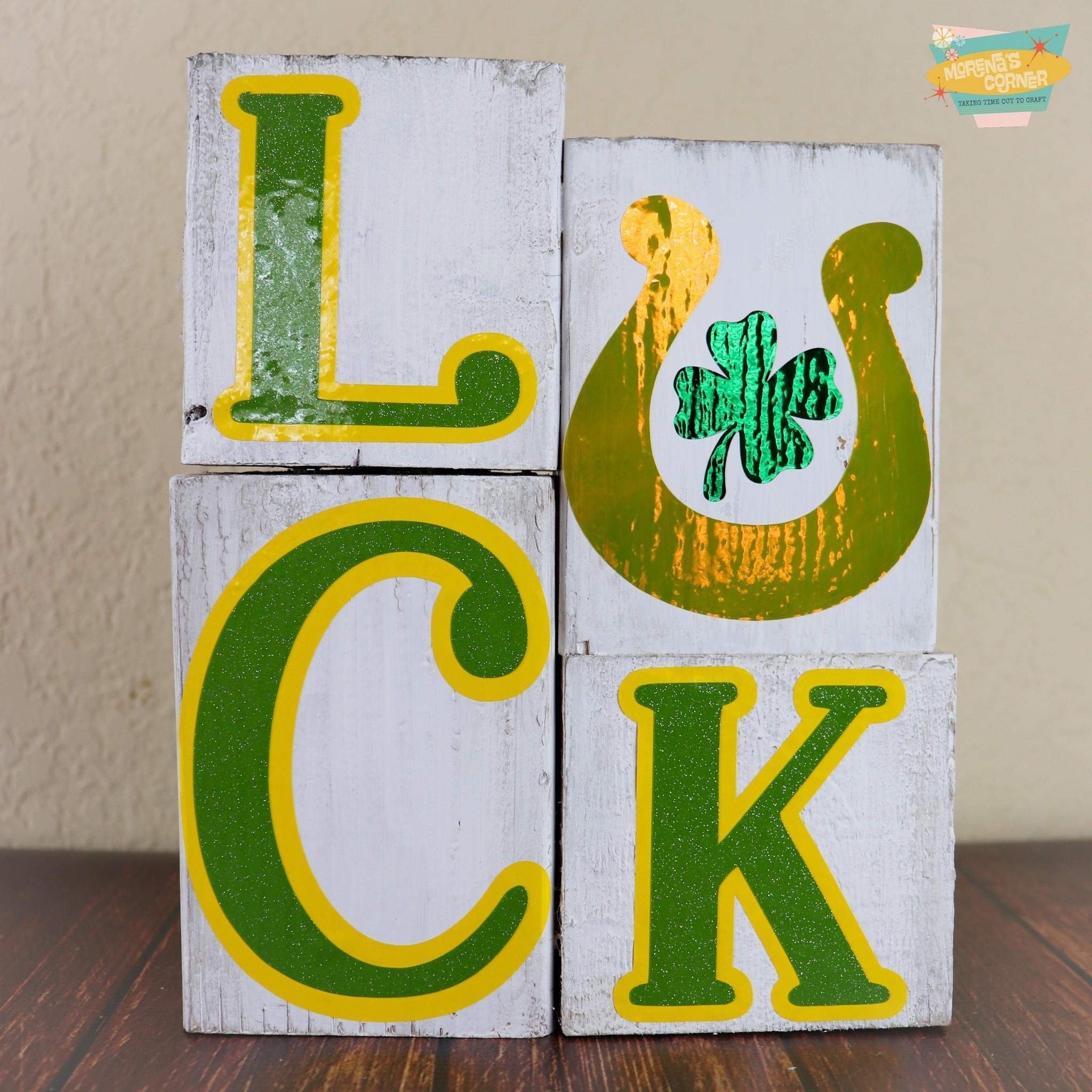 DIY Lucky sign