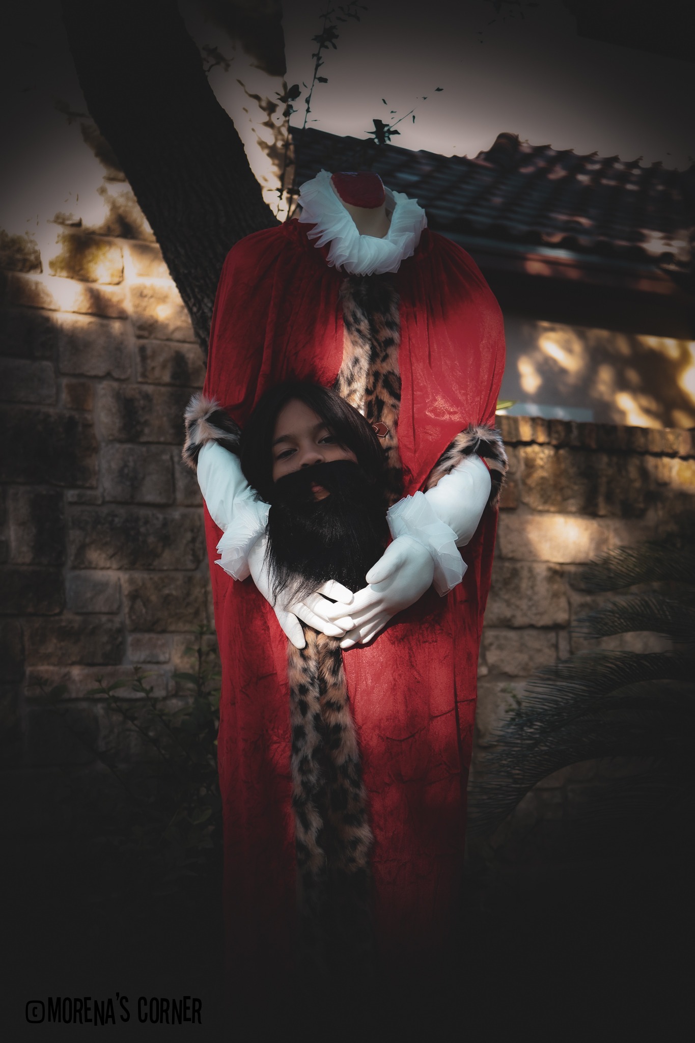 beheaded costume DIY