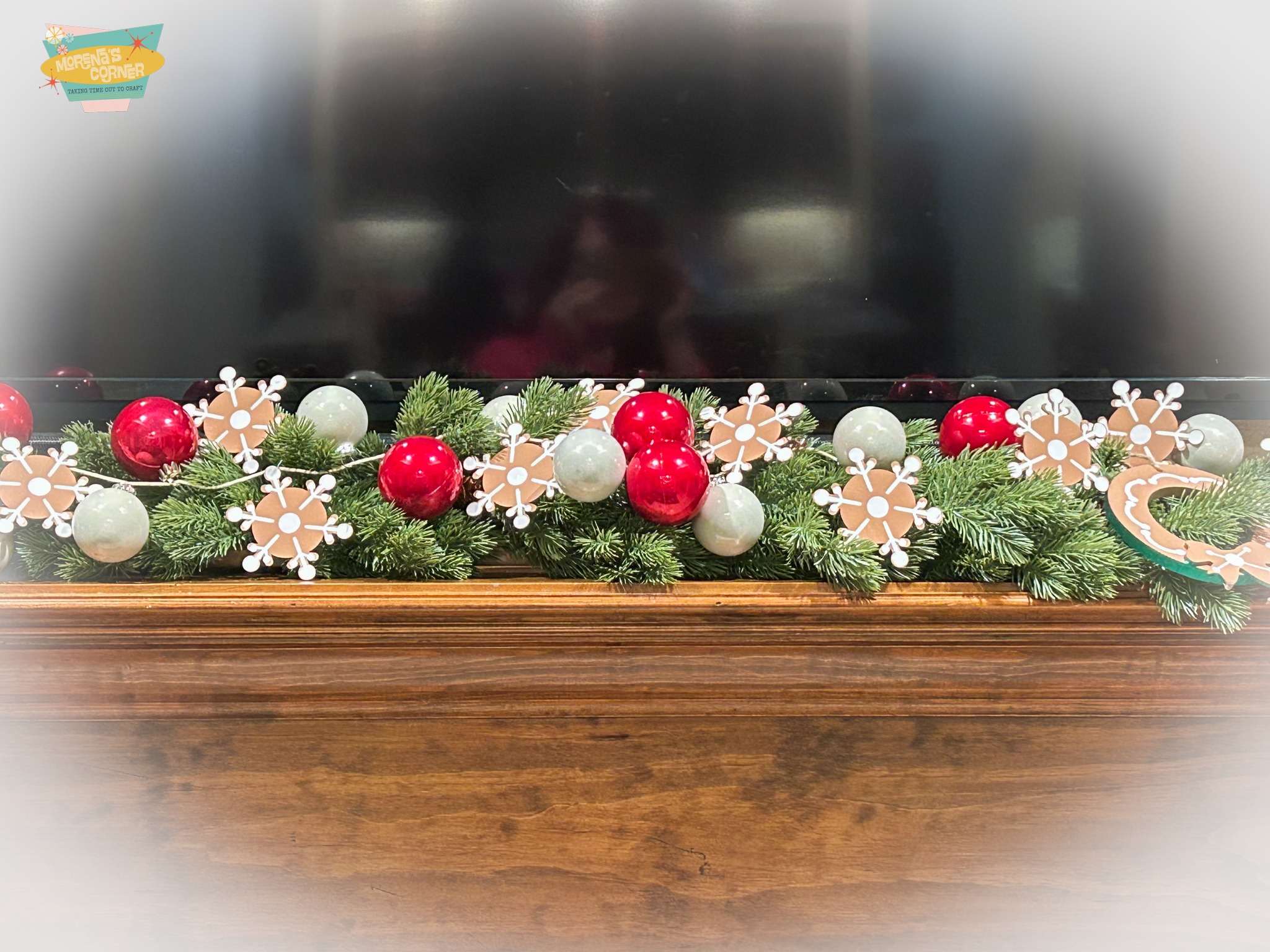 DIY Faux Gingerbread Mantle Decor
