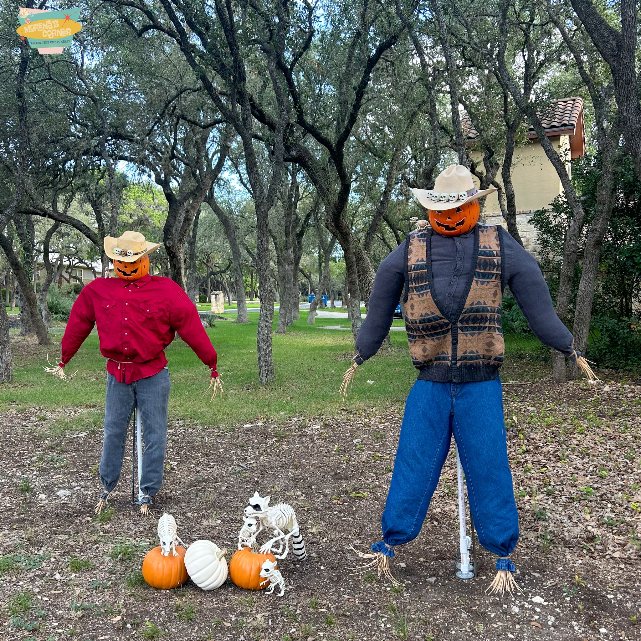 Scarecrows with a Smile: Easy DIY Autumn Décor