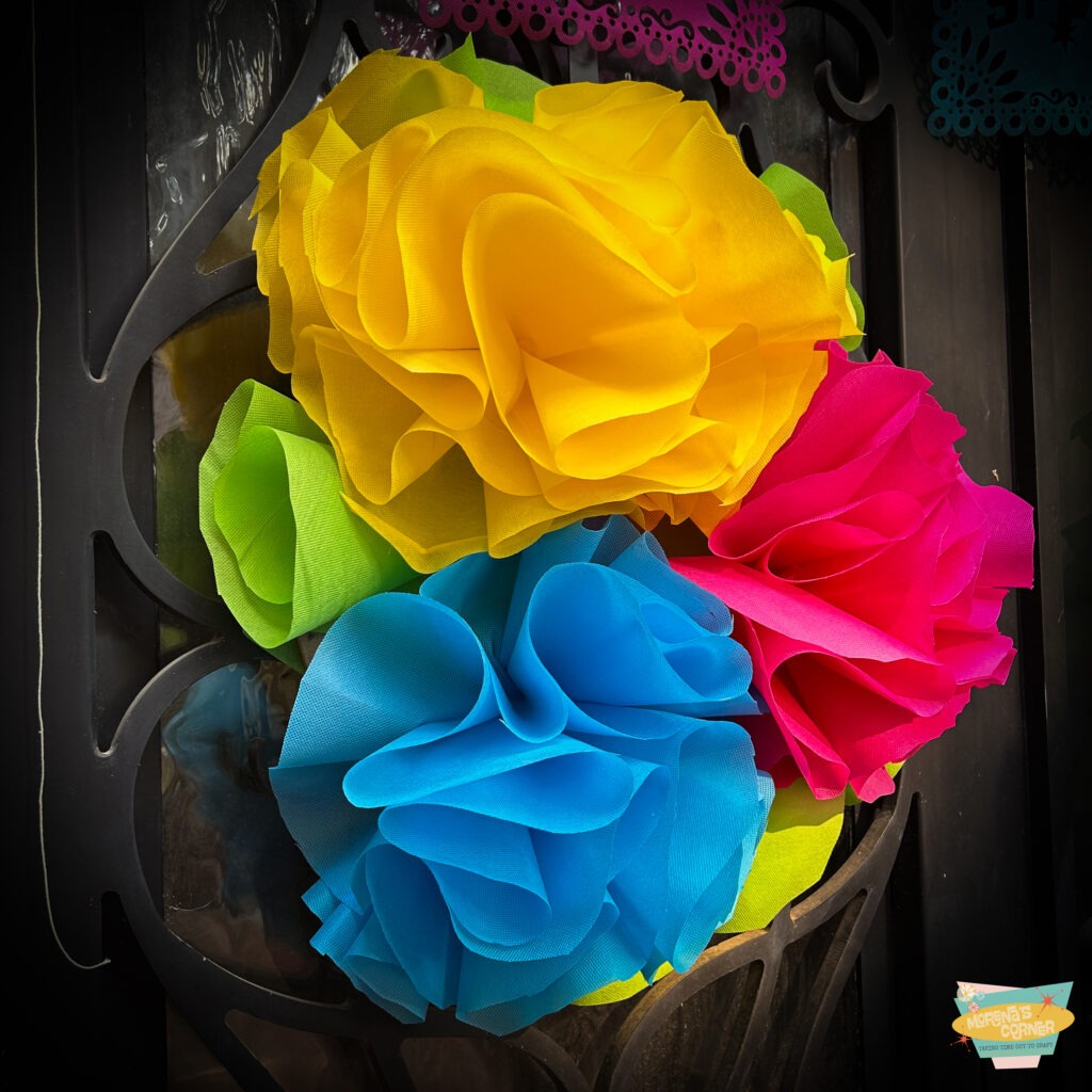 DIY Giant Flower Wreath Decor