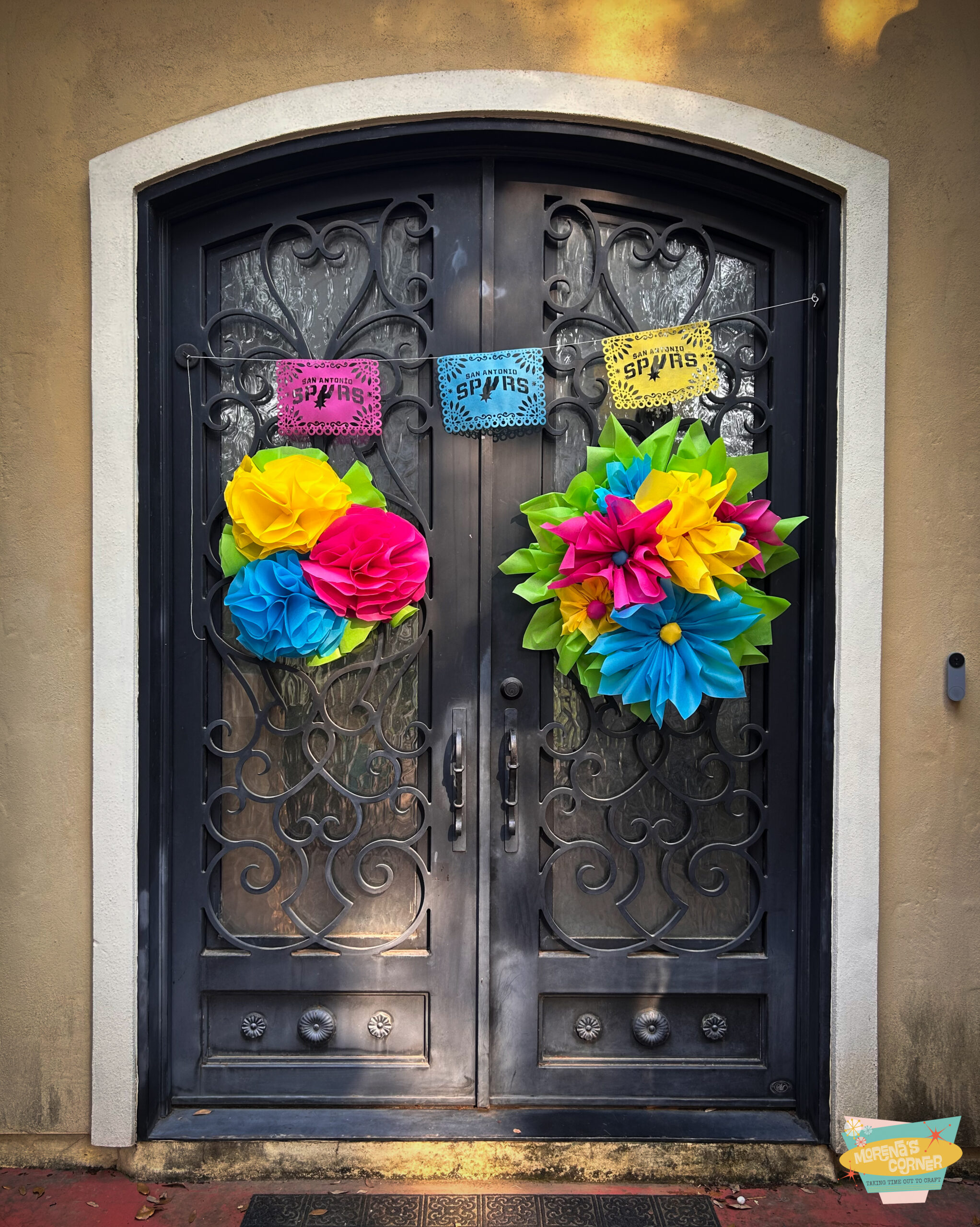 DIY Giant Flower Wreath Decor